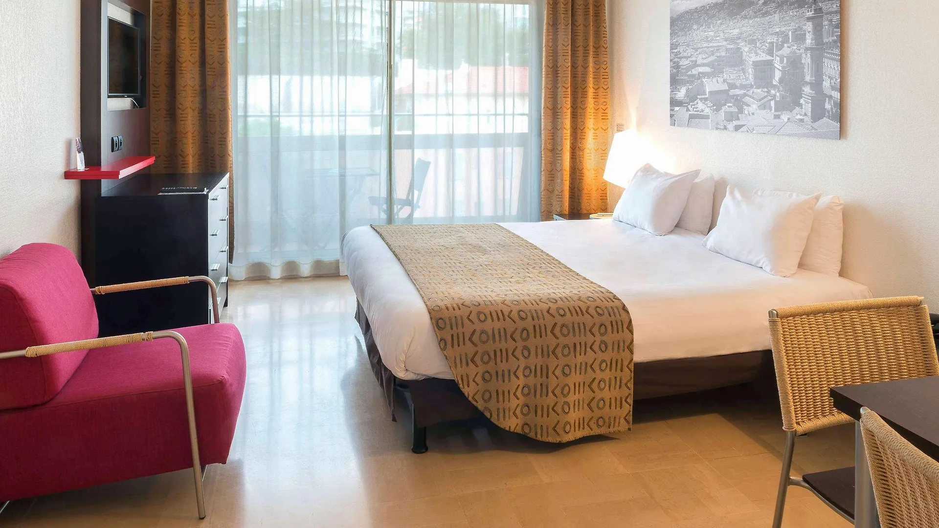 Aparthotel Adagio Nice Promenade Des Anglais 4*,