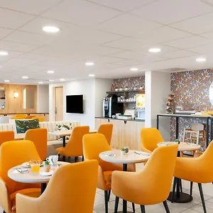 Residhome Aéroport Apartahotel