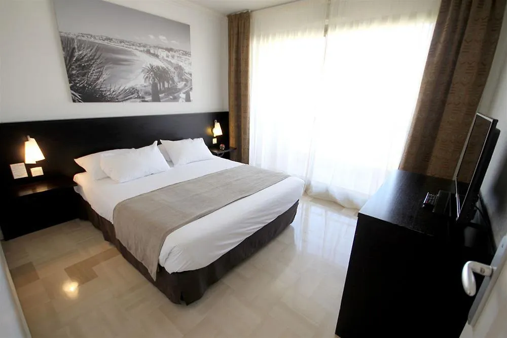 Aparthotel Adagio Nice Promenade Des Anglais 4*,  France